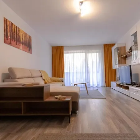 Apartament Transylvanian Apt. W/ Lrg. Terrace And Parking - Karpatenhaus