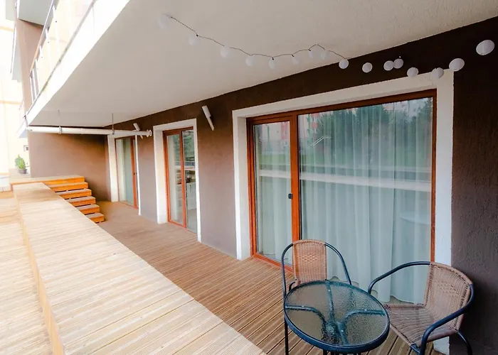 Transylvanian Apt. W/ Lrg. Terrace&parking - Karpatenhaus Apartment